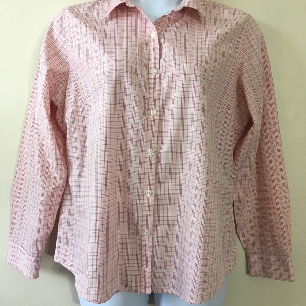 L.L. Bean pink button down top 100% cotton-XL.